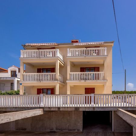 מאלינסקה Apartments Rina מראה חיצוני תמונה