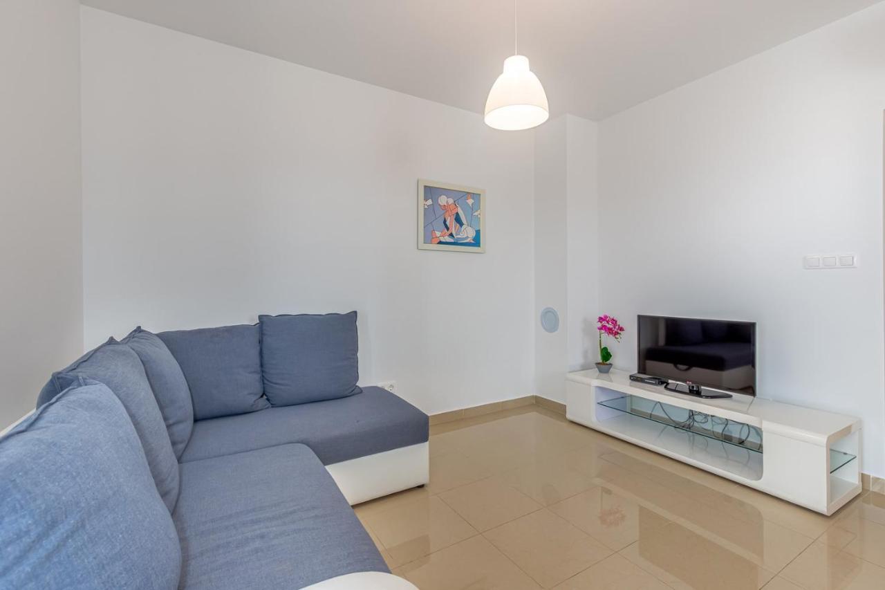 מאלינסקה Apartments Rina מראה חיצוני תמונה