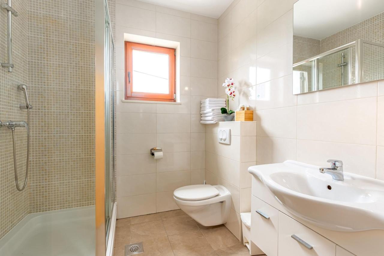 מאלינסקה Apartments Rina מראה חיצוני תמונה