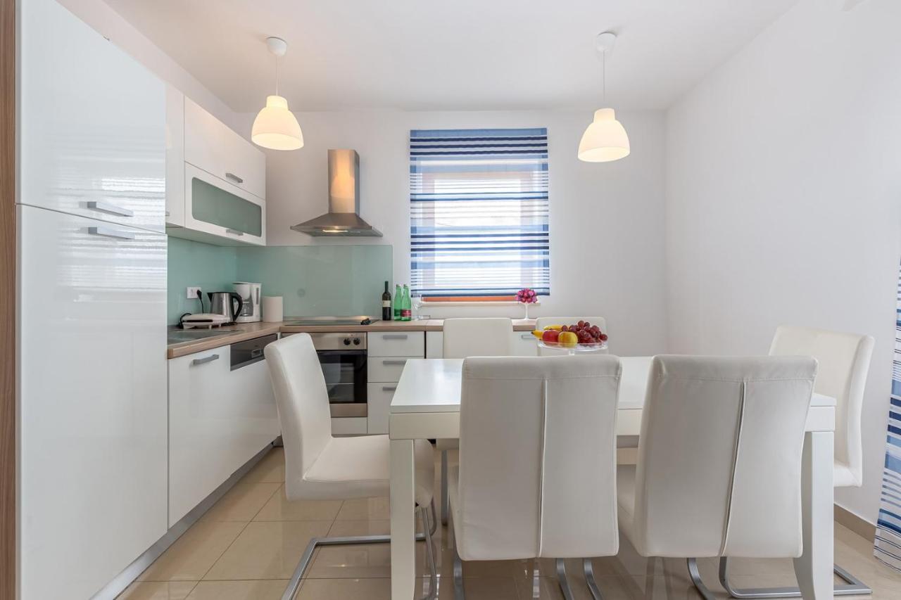 מאלינסקה Apartments Rina מראה חיצוני תמונה