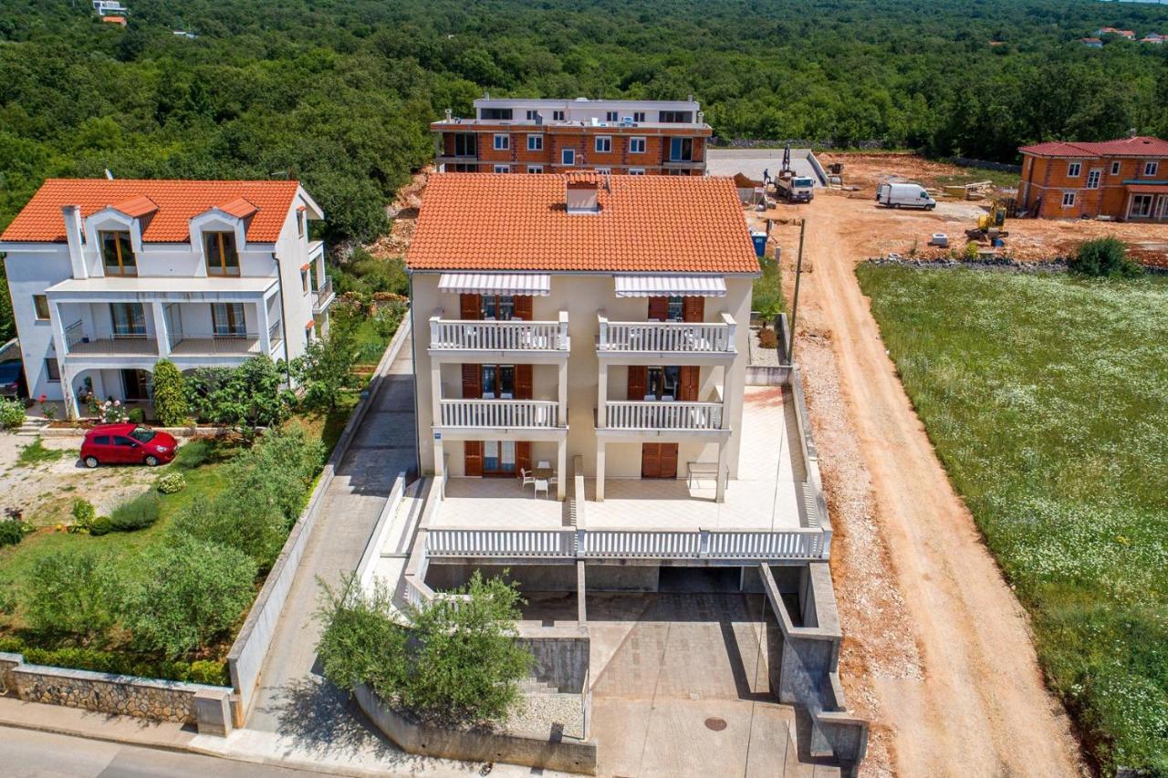 מאלינסקה Apartments Rina מראה חיצוני תמונה